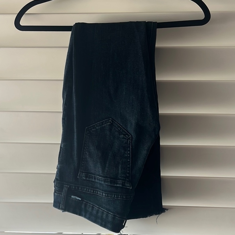 MOTHER Looker Ankle Fray Blue Jeans